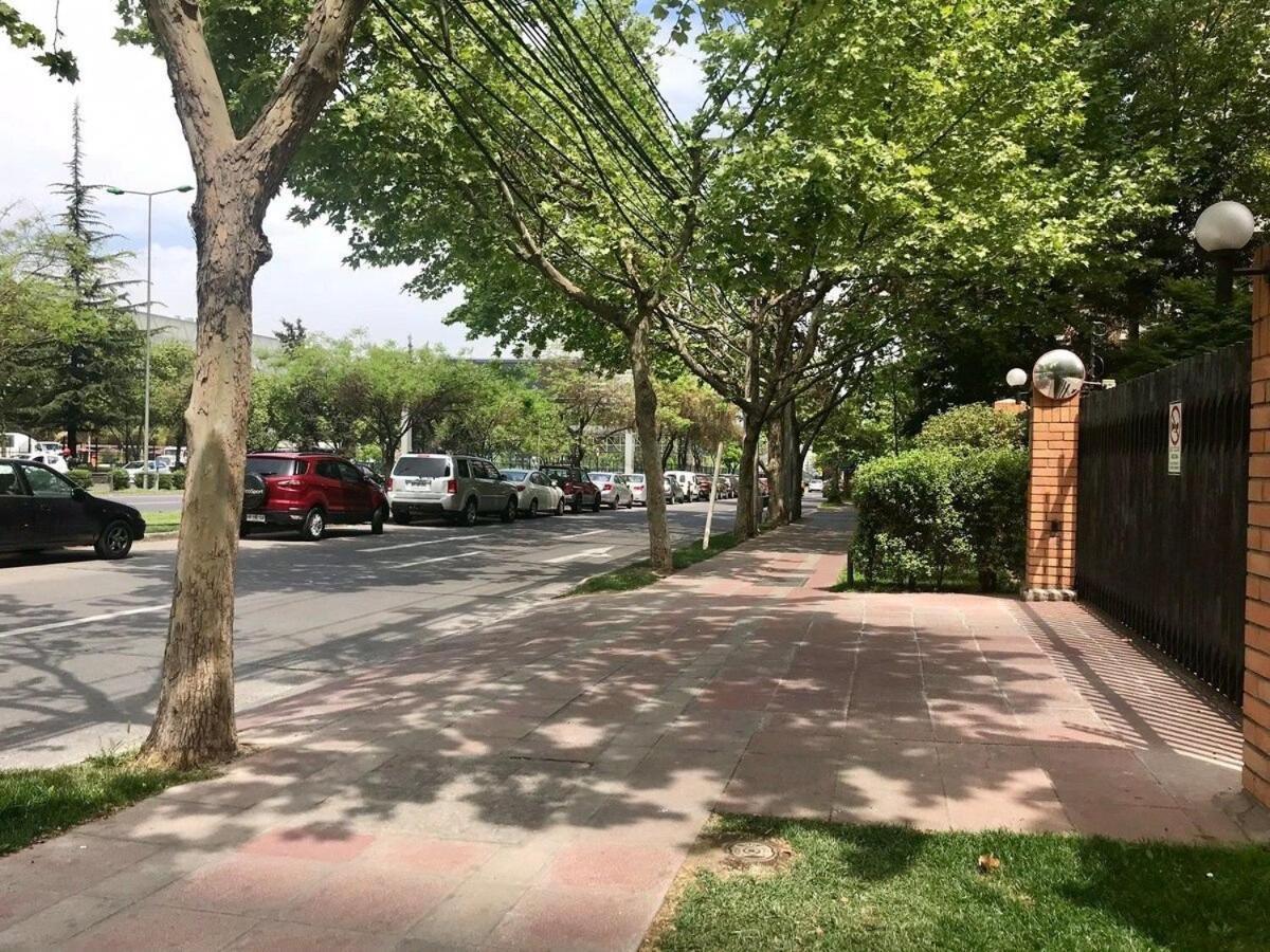 Mirando A Parque Arauco Daire Santiago Dış mekan fotoğraf
